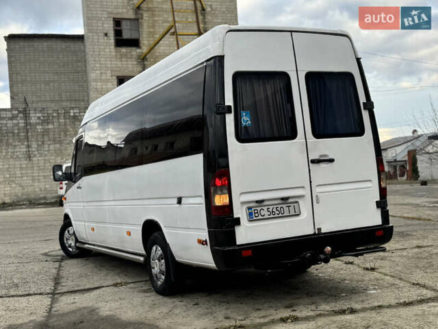 Белый Мерседес Sprinter, объемом двигателя 2.7 л и пробегом 450 тыс. км за 9700 $, фото 4 на Automoto.ua