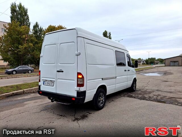 Білий Мерседес Sprinter, об'ємом двигуна 2.7 л та пробігом 480 тис. км за 10800 $, фото 3 на Automoto.ua