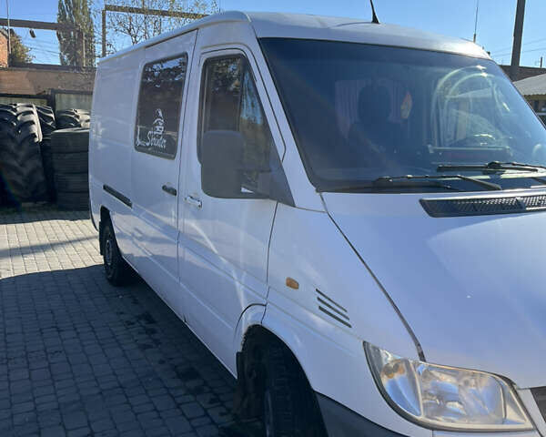 Білий Мерседес Sprinter, об'ємом двигуна 2.15 л та пробігом 41 тис. км за 6500 $, фото 12 на Automoto.ua