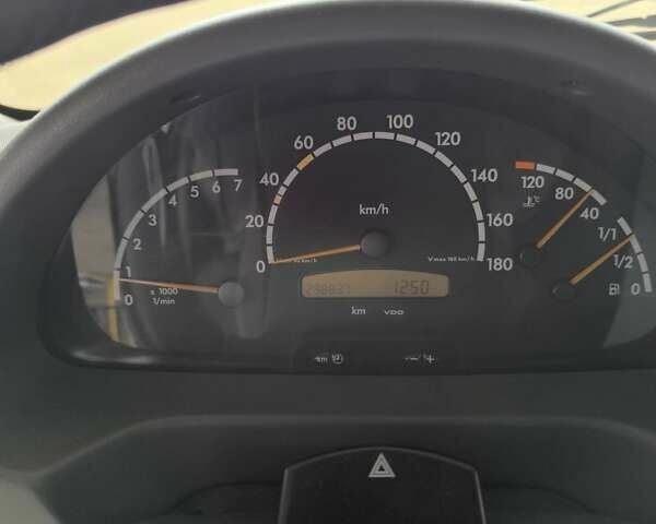 Белый Мерседес Sprinter, объемом двигателя 0 л и пробегом 299 тыс. км за 9500 $, фото 1 на Automoto.ua