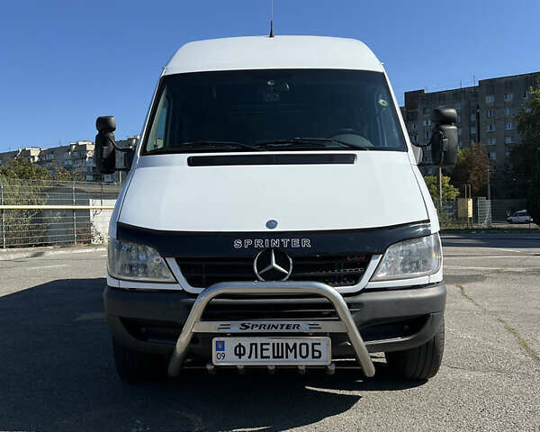 Білий Мерседес Sprinter, об'ємом двигуна 2.7 л та пробігом 248 тис. км за 14500 $, фото 2 на Automoto.ua