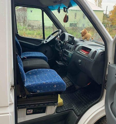 Білий Мерседес Sprinter, об'ємом двигуна 2.3 л та пробігом 687 тис. км за 11500 $, фото 2 на Automoto.ua