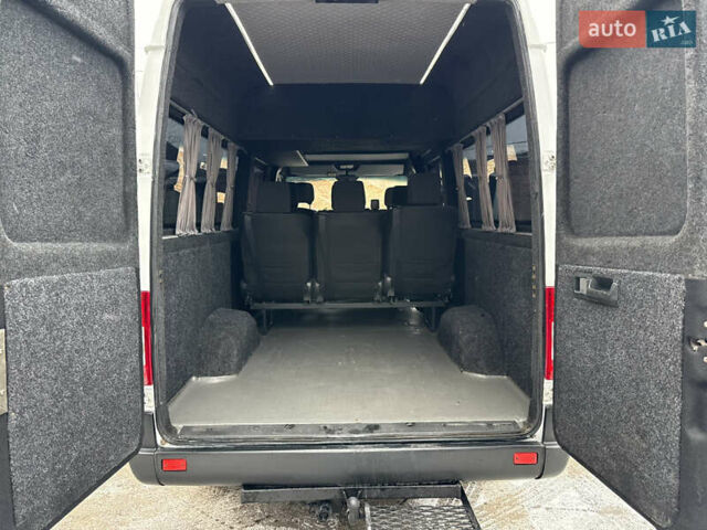 Белый Мерседес Sprinter, объемом двигателя 2.2 л и пробегом 350 тыс. км за 9500 $, фото 45 на Automoto.ua