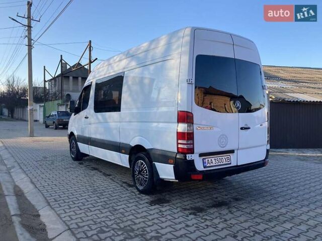 Білий Мерседес Sprinter, об'ємом двигуна 2.15 л та пробігом 350 тис. км за 10500 $, фото 4 на Automoto.ua