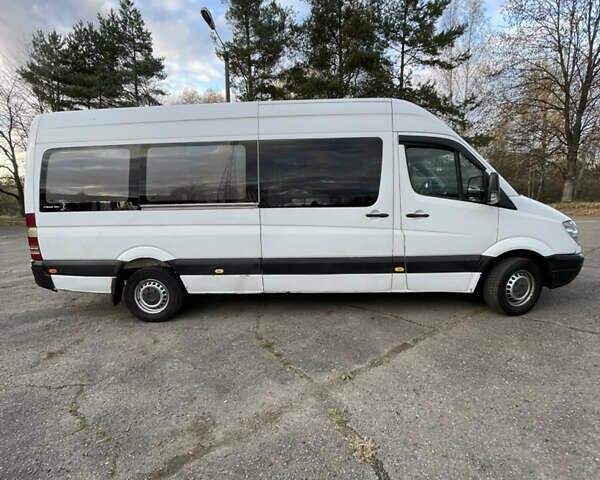 Білий Мерседес Sprinter, об'ємом двигуна 2.15 л та пробігом 450 тис. км за 8500 $, фото 2 на Automoto.ua