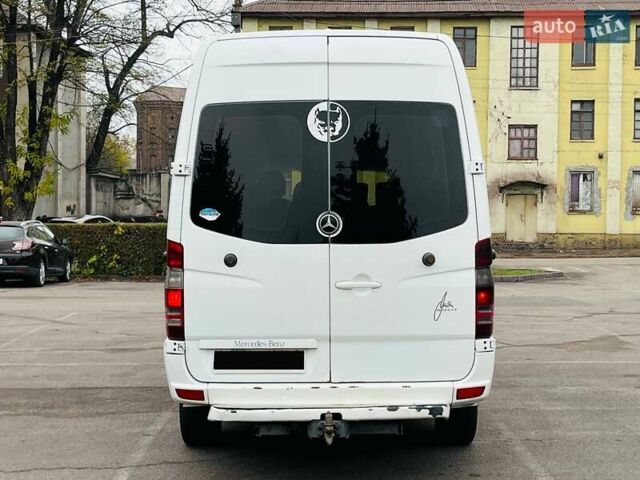 Білий Мерседес Sprinter, об'ємом двигуна 2.2 л та пробігом 300 тис. км за 9950 $, фото 3 на Automoto.ua