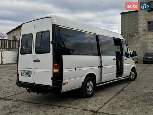 Белый Мерседес Sprinter, объемом двигателя 2.7 л и пробегом 450 тыс. км за 9700 $, фото 7 на Automoto.ua