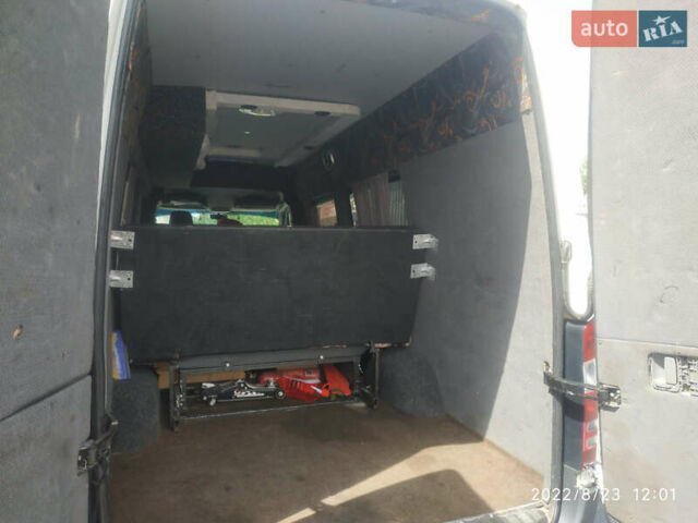 Белый Мерседес Sprinter, объемом двигателя 3 л и пробегом 780 тыс. км за 10500 $, фото 11 на Automoto.ua