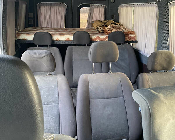 Белый Мерседес Sprinter, объемом двигателя 0 л и пробегом 666 тыс. км за 10100 $, фото 5 на Automoto.ua