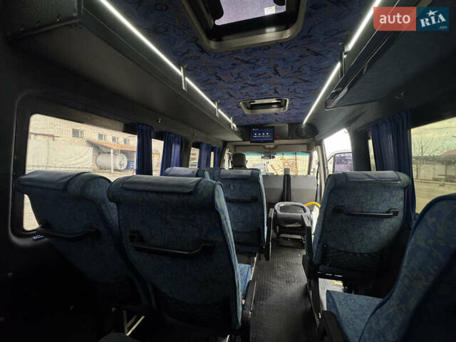 Белый Мерседес Sprinter, объемом двигателя 2.7 л и пробегом 450 тыс. км за 9700 $, фото 17 на Automoto.ua