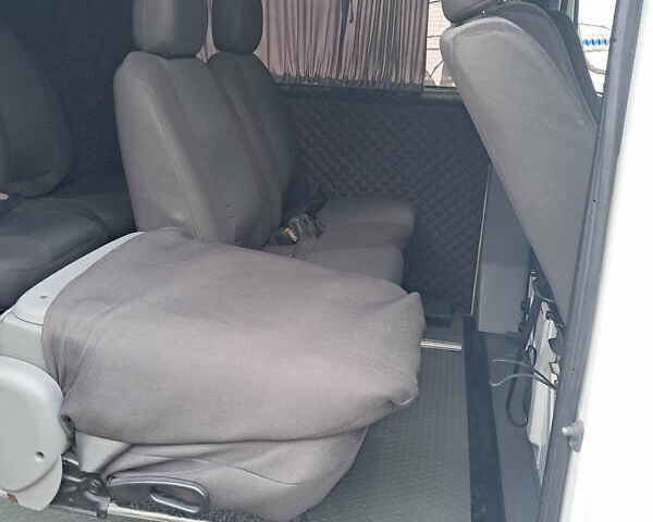 Белый Мерседес Sprinter, объемом двигателя 2.1 л и пробегом 340 тыс. км за 10800 $, фото 8 на Automoto.ua