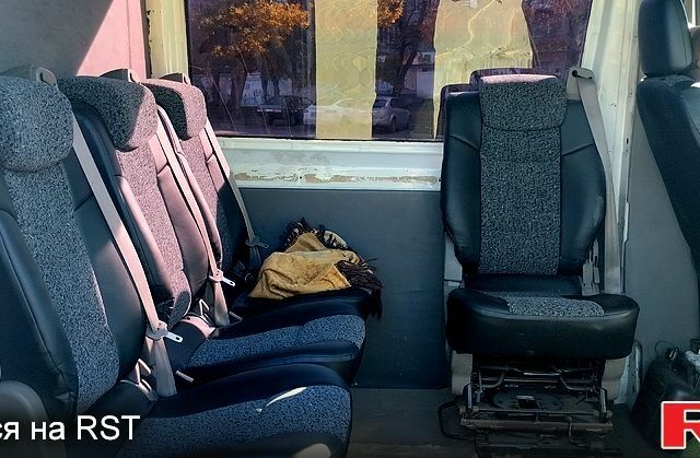 Білий Мерседес Sprinter, об'ємом двигуна 2.1 л та пробігом 641 тис. км за 10000 $, фото 3 на Automoto.ua