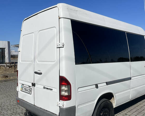 Білий Мерседес Sprinter, об'ємом двигуна 2.2 л та пробігом 573 тис. км за 6500 $, фото 3 на Automoto.ua