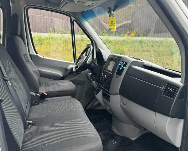 Білий Мерседес Sprinter, об'ємом двигуна 2.2 л та пробігом 742 тис. км за 11000 $, фото 11 на Automoto.ua