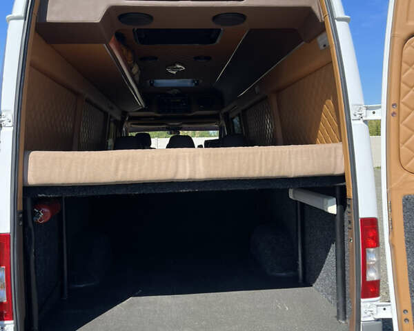 Білий Мерседес Sprinter, об'ємом двигуна 2.7 л та пробігом 314 тис. км за 19999 $, фото 32 на Automoto.ua