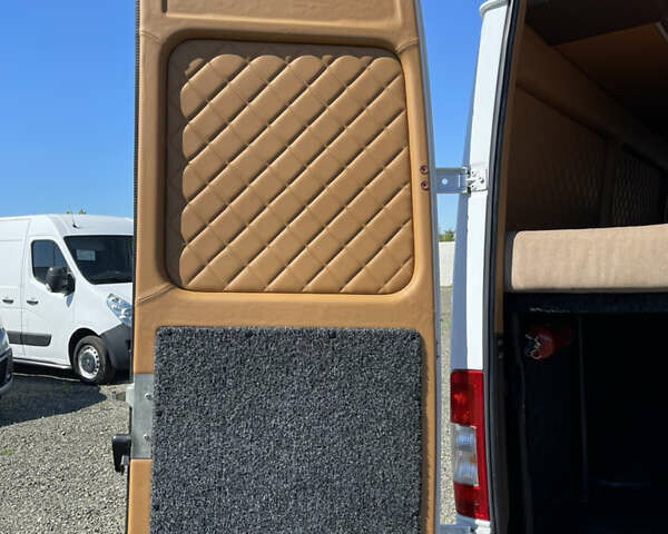 Білий Мерседес Sprinter, об'ємом двигуна 2.7 л та пробігом 314 тис. км за 19999 $, фото 35 на Automoto.ua
