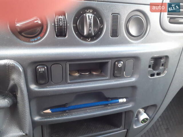 Белый Мерседес Sprinter, объемом двигателя 2.2 л и пробегом 750 тыс. км за 9700 $, фото 11 на Automoto.ua