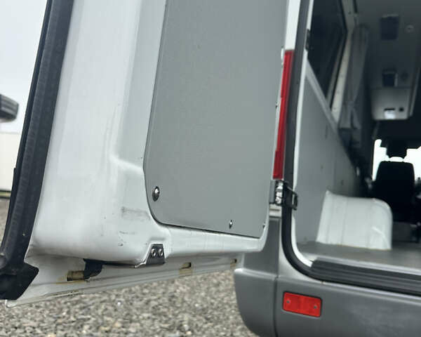 Белый Мерседес Sprinter, объемом двигателя 2.7 л и пробегом 102 тыс. км за 24700 $, фото 16 на Automoto.ua