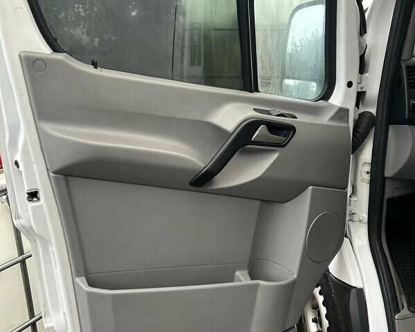 Білий Мерседес Sprinter, об'ємом двигуна 3 л та пробігом 570 тис. км за 16000 $, фото 18 на Automoto.ua