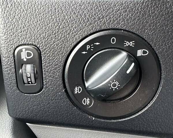 Белый Мерседес Sprinter, объемом двигателя 2.99 л и пробегом 228 тыс. км за 13900 $, фото 31 на Automoto.ua