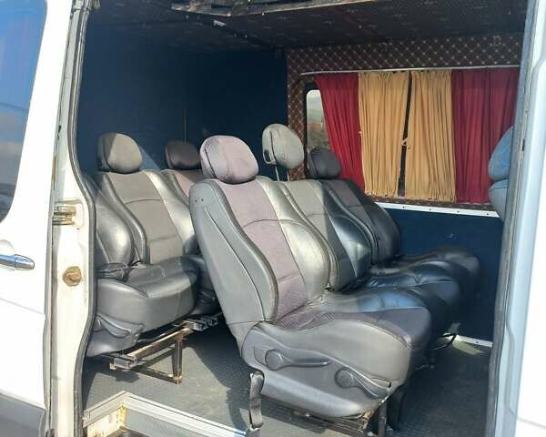 Белый Мерседес Sprinter, объемом двигателя 2.15 л и пробегом 510 тыс. км за 18000 $, фото 2 на Automoto.ua