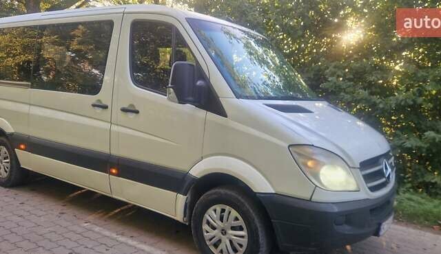 Белый Мерседес Sprinter, объемом двигателя 2.1 л и пробегом 600 тыс. км за 9450 $, фото 18 на Automoto.ua