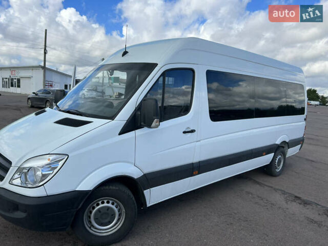 Белый Мерседес Sprinter, объемом двигателя 2.2 л и пробегом 240 тыс. км за 14200 $, фото 10 на Automoto.ua
