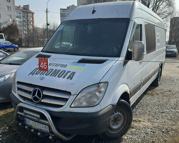 Белый Мерседес Sprinter, объемом двигателя 2.9 л и пробегом 735 тыс. км за 10700 $, фото 1 на Automoto.ua