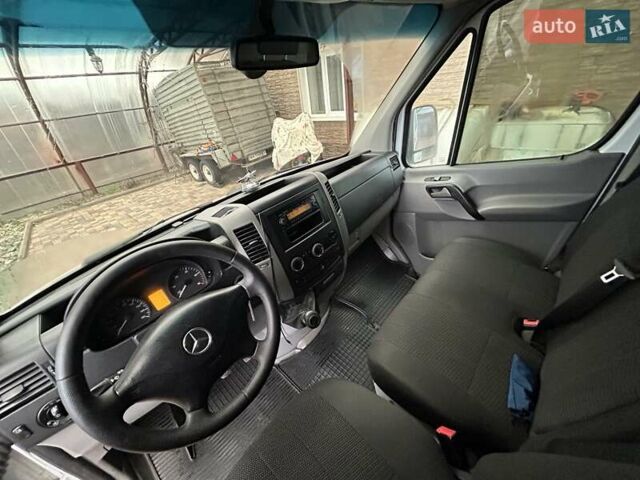 Білий Мерседес Sprinter, об'ємом двигуна 3 л та пробігом 570 тис. км за 16000 $, фото 21 на Automoto.ua
