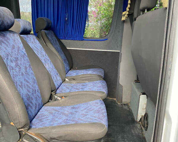 Белый Мерседес Sprinter, объемом двигателя 2.1 л и пробегом 500 тыс. км за 11800 $, фото 9 на Automoto.ua