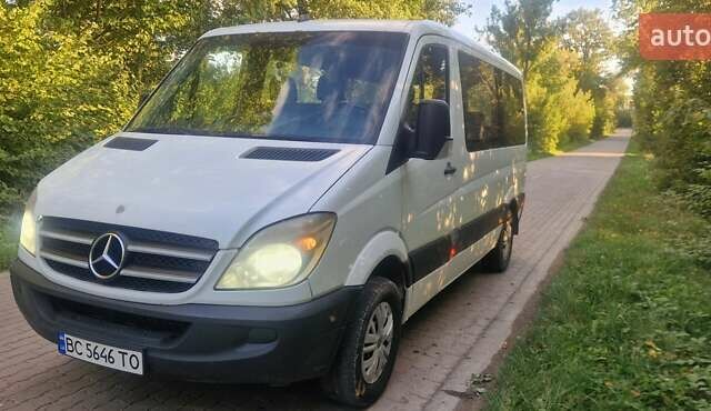 Белый Мерседес Sprinter, объемом двигателя 2.1 л и пробегом 600 тыс. км за 9450 $, фото 21 на Automoto.ua