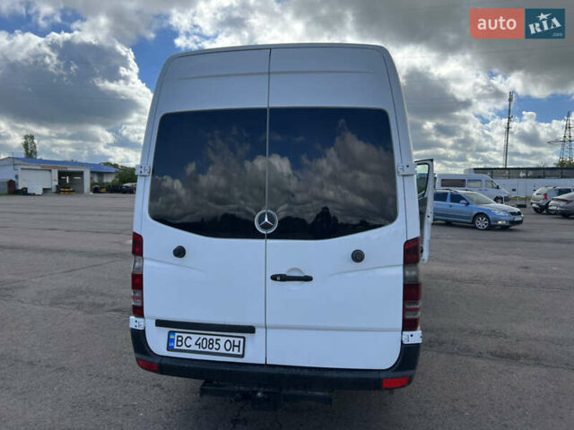 Белый Мерседес Sprinter, объемом двигателя 2.2 л и пробегом 240 тыс. км за 14200 $, фото 16 на Automoto.ua
