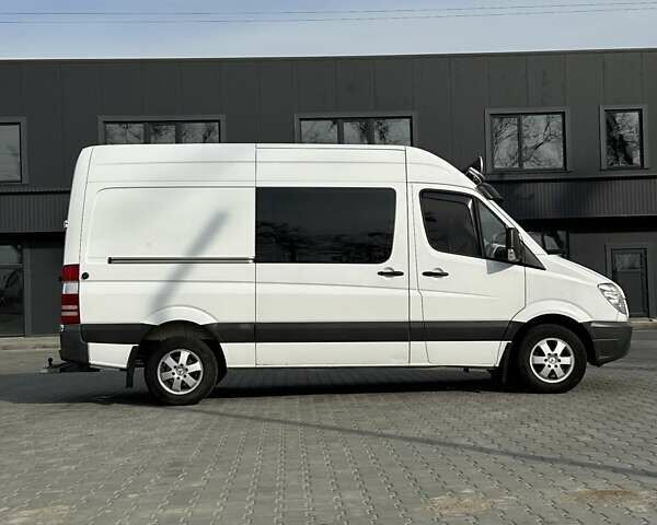 Белый Мерседес Sprinter, объемом двигателя 2.99 л и пробегом 228 тыс. км за 13900 $, фото 5 на Automoto.ua