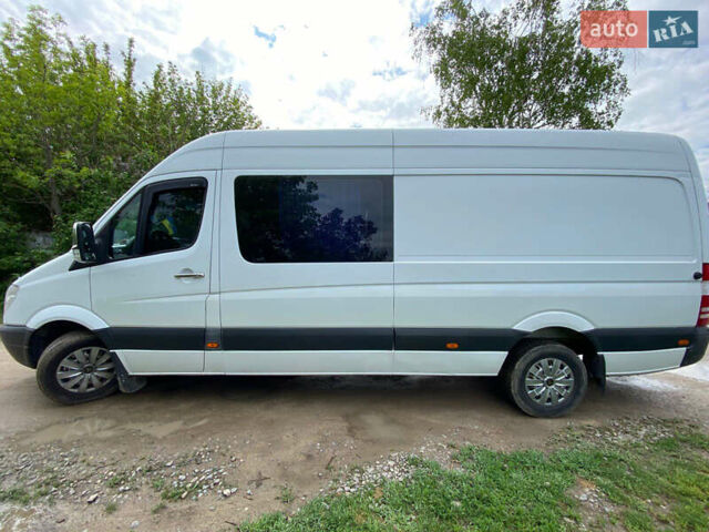 Белый Мерседес Sprinter, объемом двигателя 2.1 л и пробегом 500 тыс. км за 11800 $, фото 5 на Automoto.ua