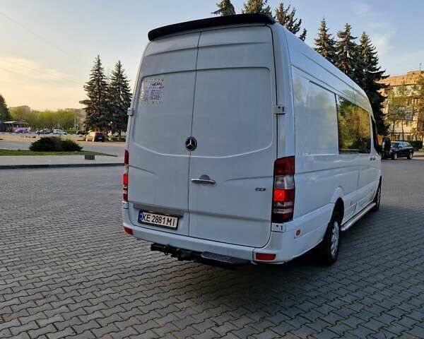 Белый Мерседес Sprinter, объемом двигателя 2.7 л и пробегом 950 тыс. км за 16399 $, фото 5 на Automoto.ua