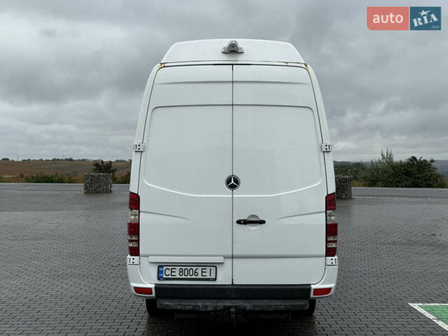 Белый Мерседес Sprinter, объемом двигателя 3 л и пробегом 700 тыс. км за 20488 $, фото 11 на Automoto.ua