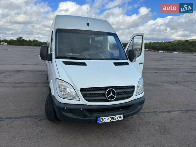 Белый Мерседес Sprinter, объемом двигателя 2.2 л и пробегом 240 тыс. км за 14200 $, фото 19 на Automoto.ua