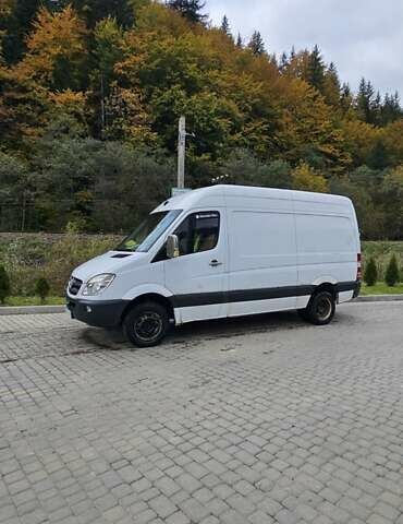 Белый Мерседес Sprinter, объемом двигателя 0 л и пробегом 373 тыс. км за 10500 $, фото 3 на Automoto.ua