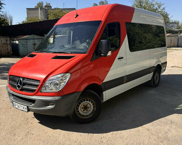 Белый Мерседес Sprinter, объемом двигателя 2.15 л и пробегом 480 тыс. км за 9000 $, фото 1 на Automoto.ua