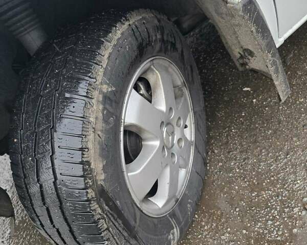 Белый Мерседес Sprinter, объемом двигателя 3 л и пробегом 200 тыс. км за 22500 $, фото 18 на Automoto.ua