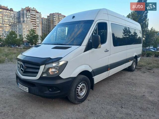 Белый Мерседес Sprinter, объемом двигателя 2.9 л и пробегом 296 тыс. км за 17000 $, фото 7 на Automoto.ua