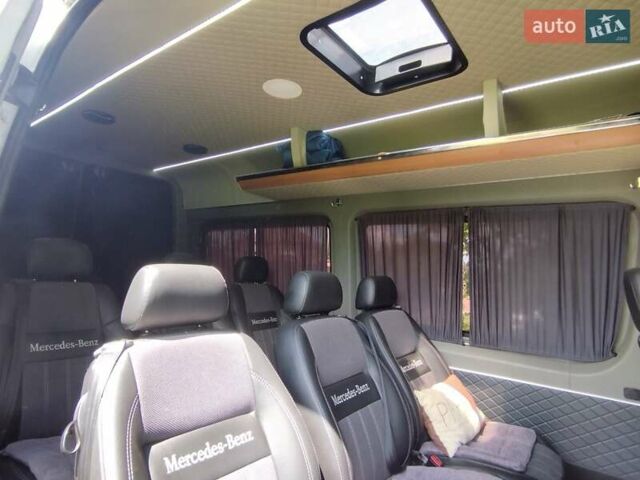 Белый Мерседес Sprinter, объемом двигателя 2.1 л и пробегом 704 тыс. км за 11950 $, фото 8 на Automoto.ua