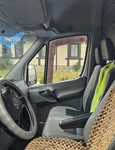 Белый Мерседес Sprinter, объемом двигателя 0 л и пробегом 373 тыс. км за 10500 $, фото 2 на Automoto.ua
