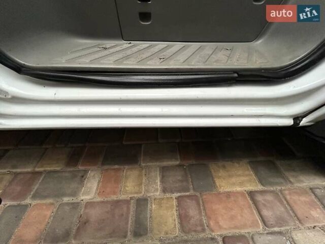 Білий Мерседес Sprinter, об'ємом двигуна 3 л та пробігом 570 тис. км за 16000 $, фото 13 на Automoto.ua