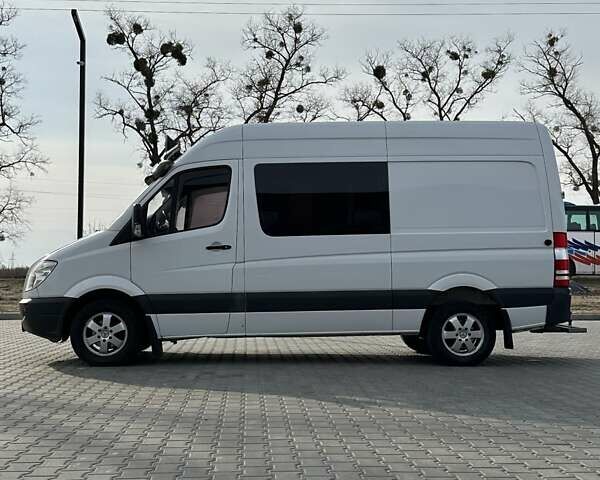Белый Мерседес Sprinter, объемом двигателя 2.99 л и пробегом 228 тыс. км за 13900 $, фото 3 на Automoto.ua