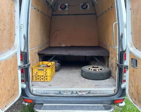 Белый Мерседес Sprinter, объемом двигателя 2.15 л и пробегом 510 тыс. км за 18000 $, фото 6 на Automoto.ua
