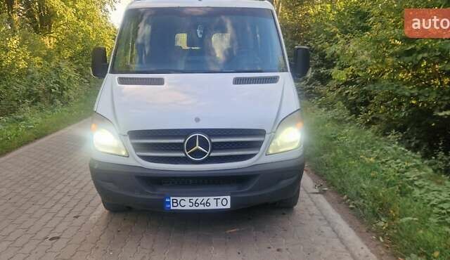 Белый Мерседес Sprinter, объемом двигателя 2.1 л и пробегом 600 тыс. км за 9450 $, фото 20 на Automoto.ua