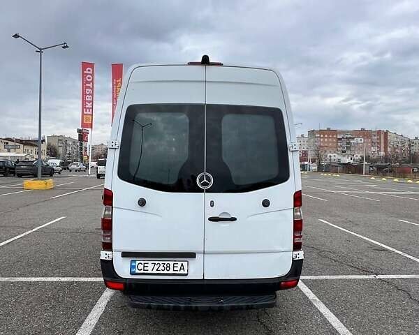 Белый Мерседес Sprinter, объемом двигателя 2.15 л и пробегом 500 тыс. км за 10500 $, фото 7 на Automoto.ua