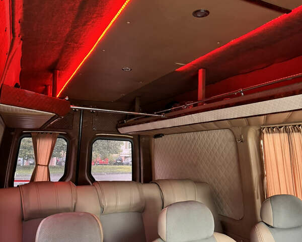 Белый Мерседес Sprinter, объемом двигателя 2.15 л и пробегом 408 тыс. км за 11500 $, фото 15 на Automoto.ua