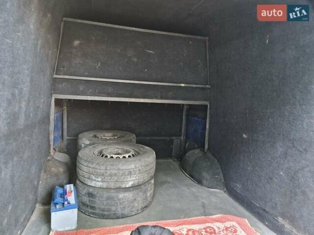 Белый Мерседес Sprinter, объемом двигателя 2.7 л и пробегом 950 тыс. км за 16399 $, фото 19 на Automoto.ua